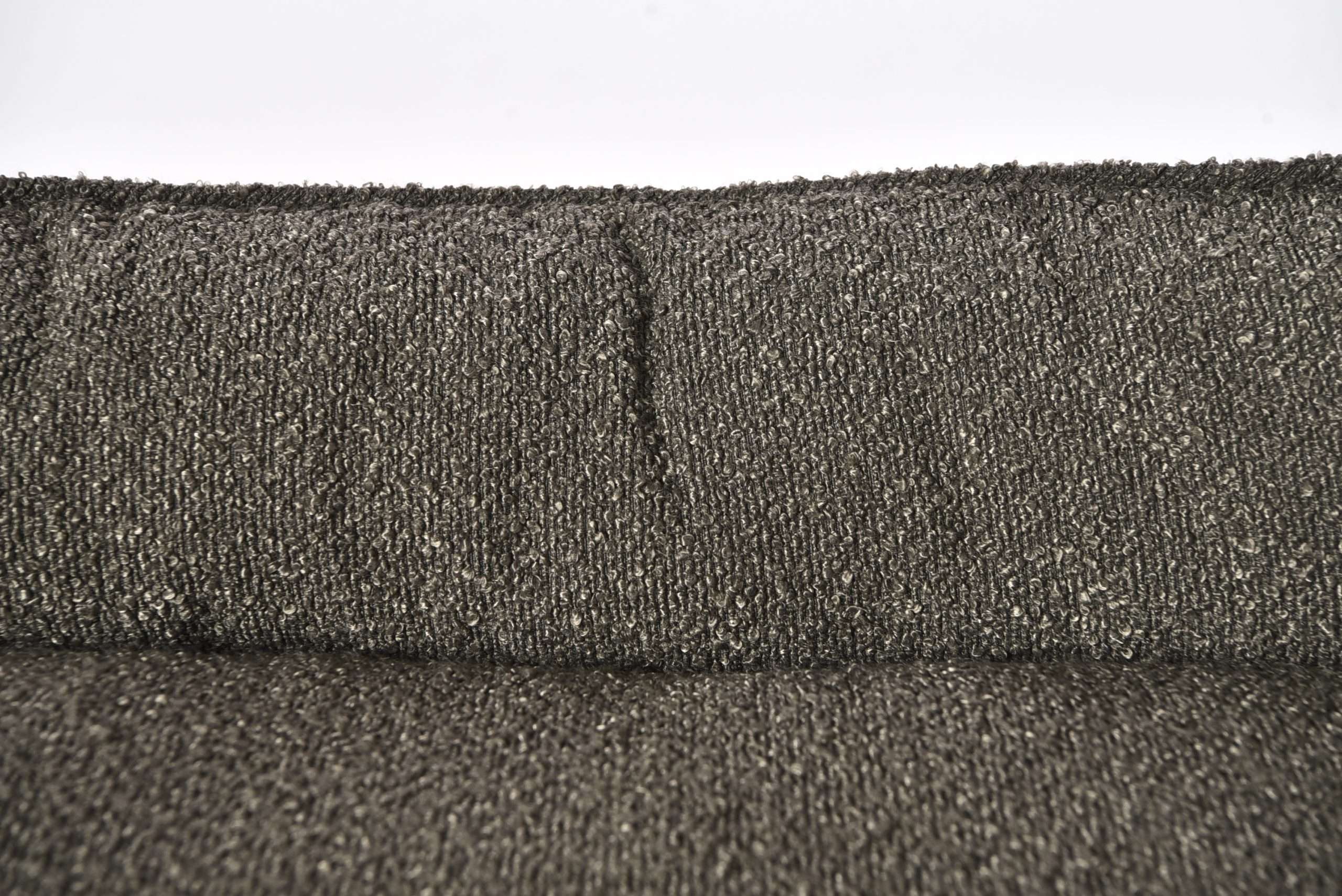 boucle dogs bed