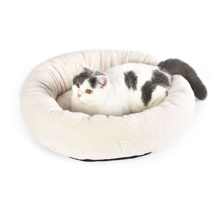 fluffy round cat bed