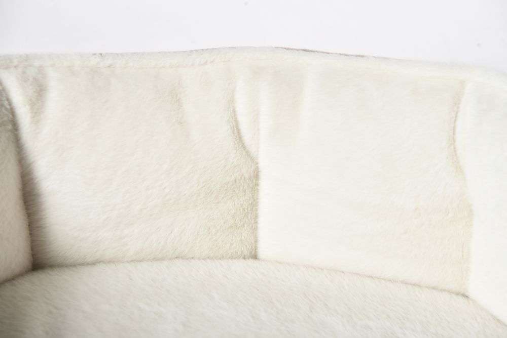 luxurious dog bed