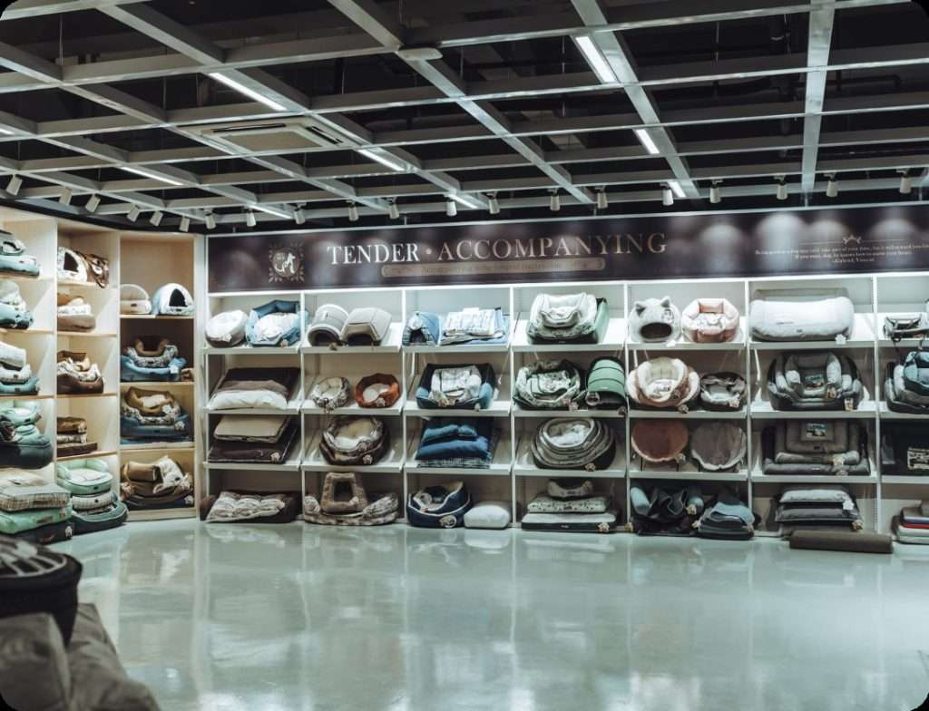 pet supplies company showing room