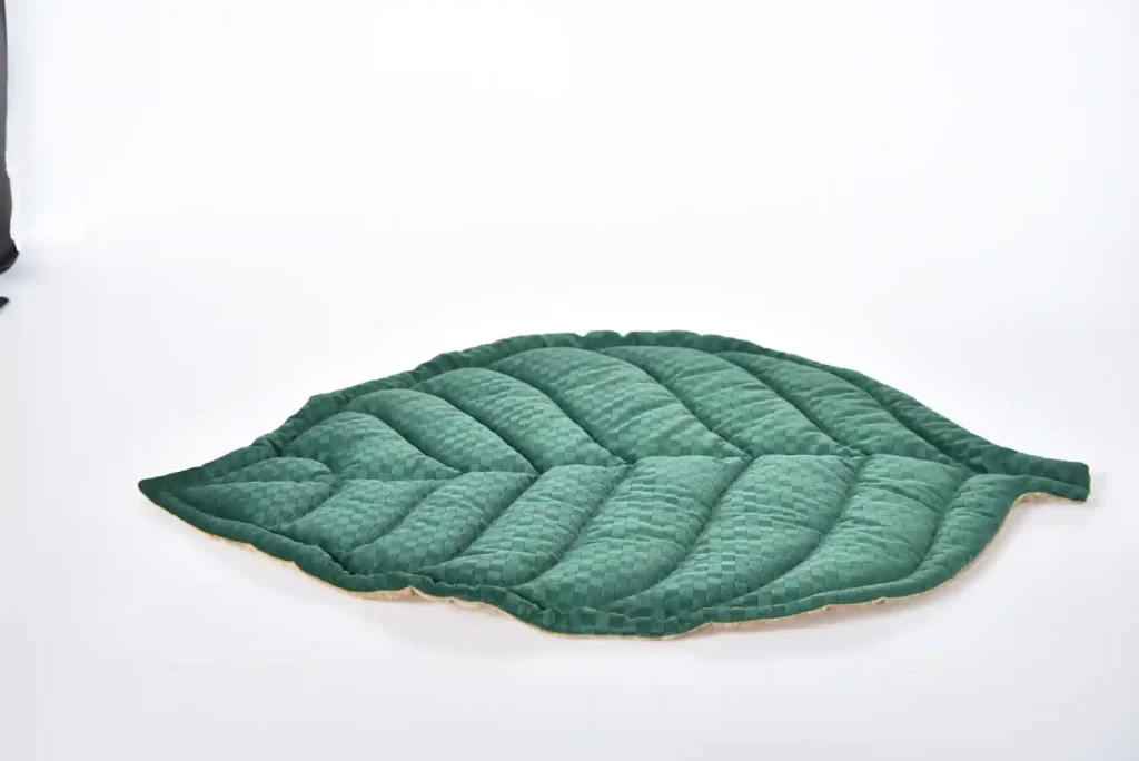 Leaf Shape Dog Bed Mat Supplier