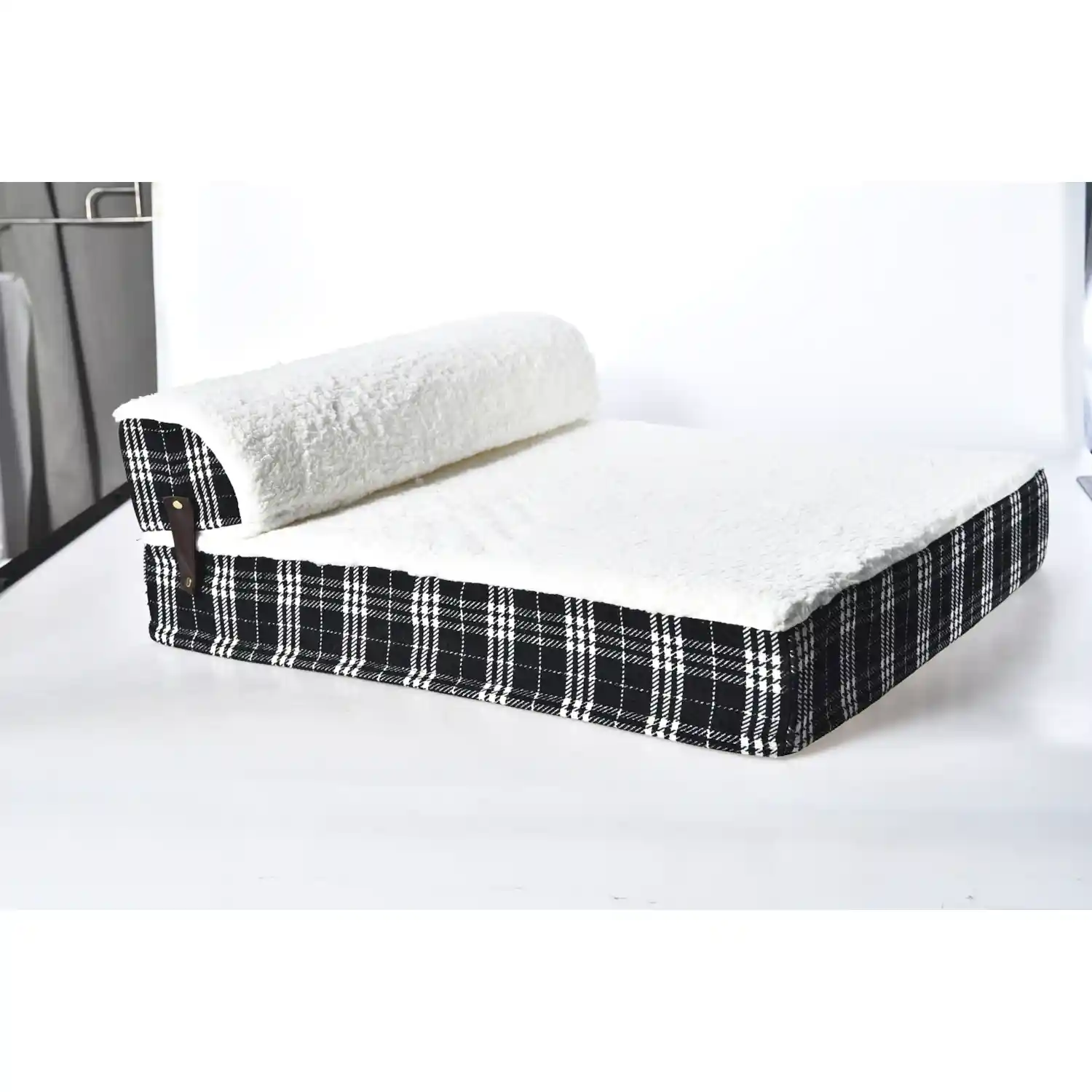 Hundebett mit Kopfkissen OEM