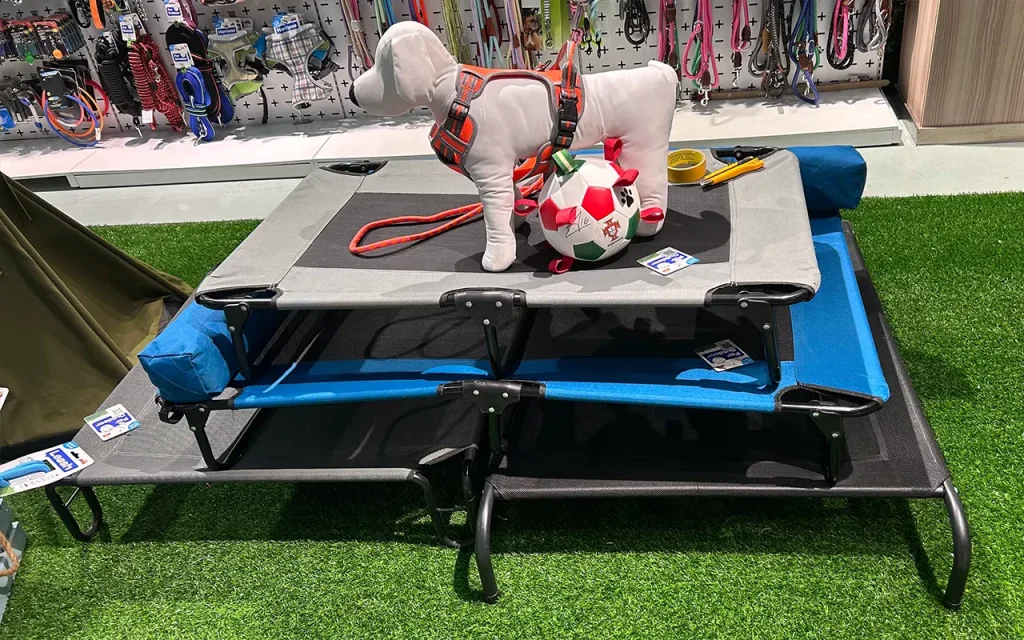 Multiple Sizes Raised Dog Bed Cot Manufacturer