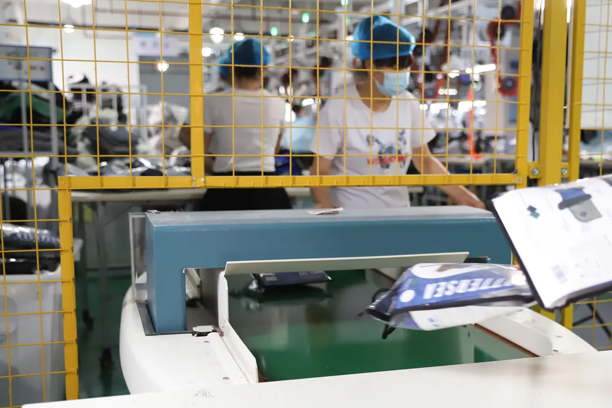 Needle detection machine quality control station for final inspection