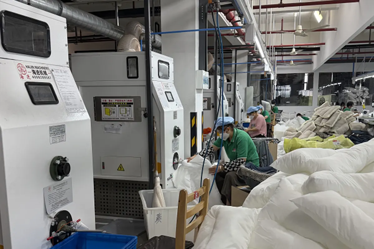 Automated fiber filling machine for donut dog bed PP cotton stuffing
