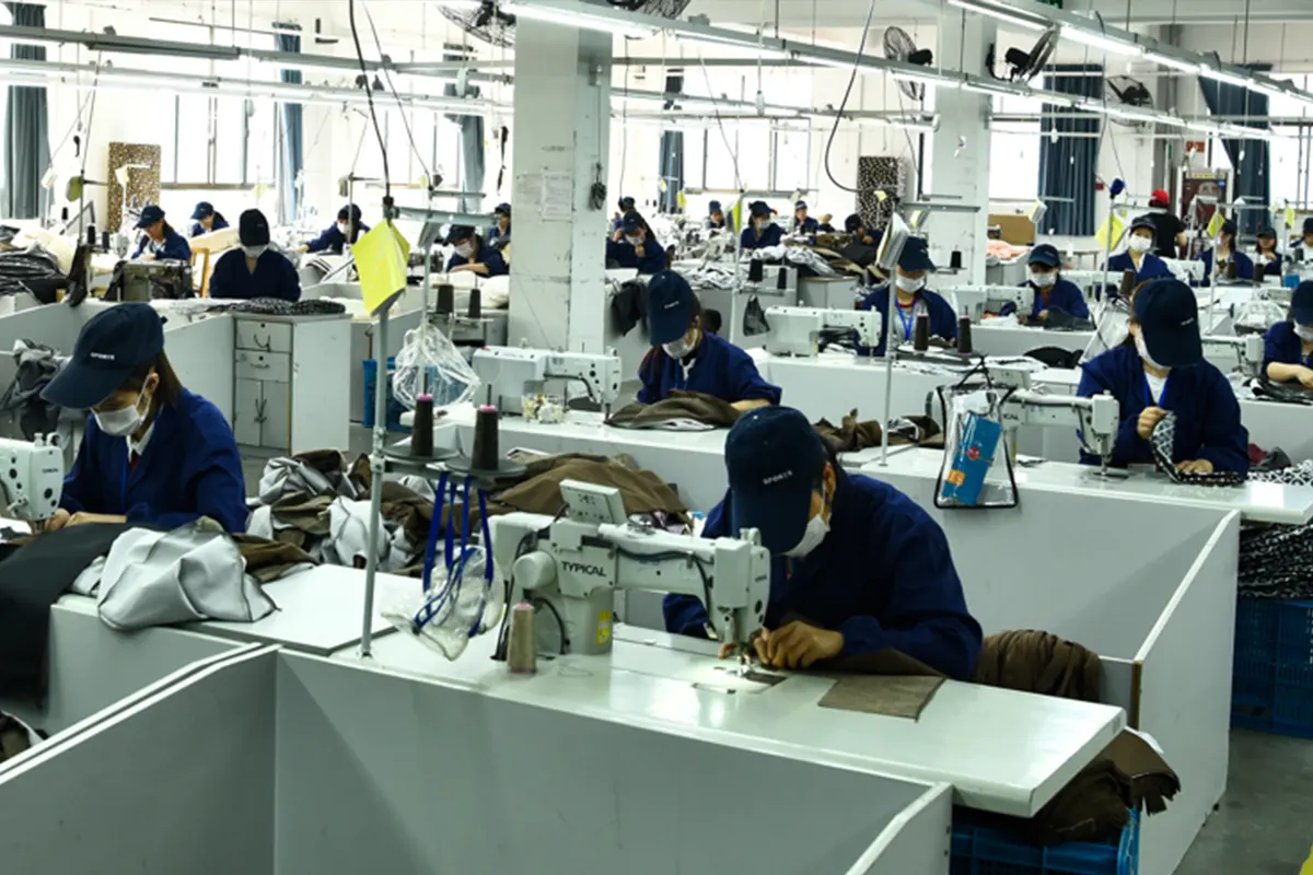 Heavy-duty sewing workshop for donut dog bed stitching and assembly
