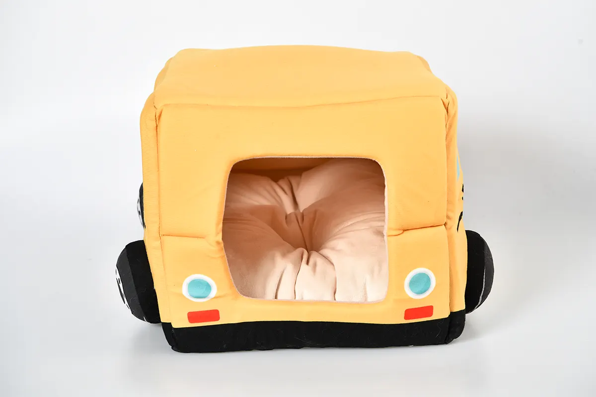 YF122206 rear view