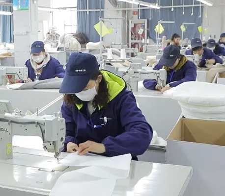 Large dog bed sewing workshop with reinforced seam construction